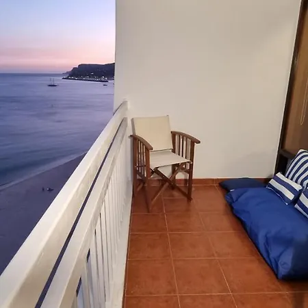 Sesimbra Sun&Sea - Beachfront Apartment! Exterior photo