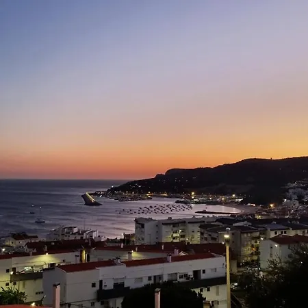 Sesimbra Sun&Sea - Beachfront Apartment! Exterior photo